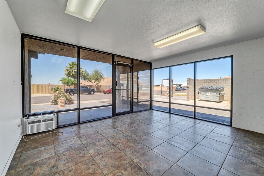 More Photos Of 7809 N 68th Ave, Glendale Warehouse For Sale