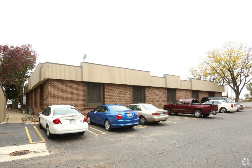 More Photos Of 39293 Plymouth Rd, Livonia Medical For Lease