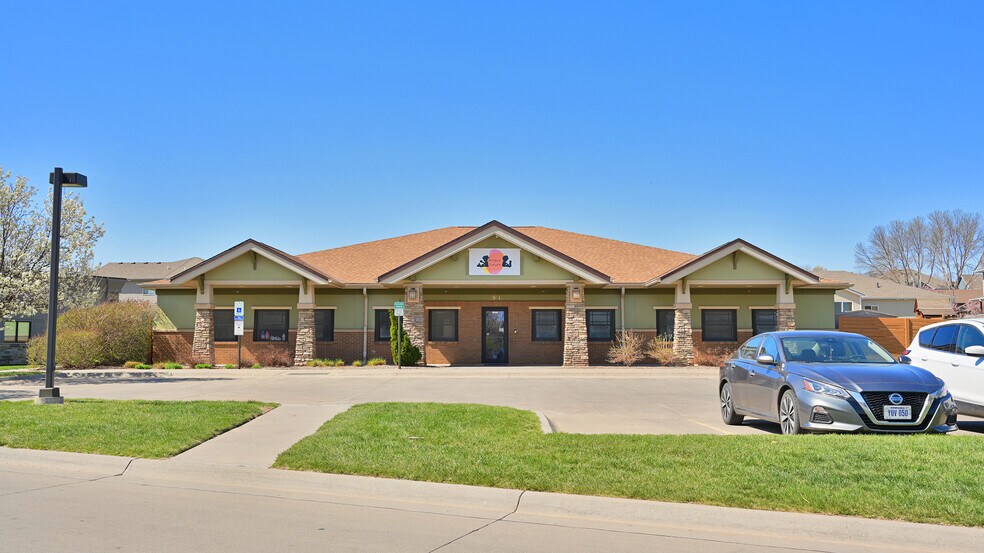 More Photos Of 4901 NW 1st St, Lincoln Daycare Center For Sale