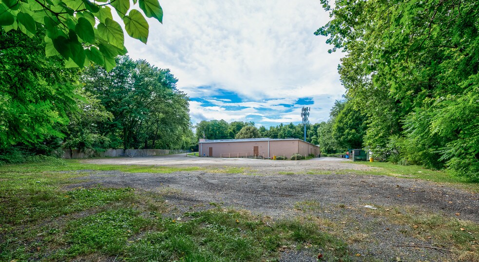 More Photos Of 10 Pythian Dr, Edgewater Lodge Meeting Hall For Sale