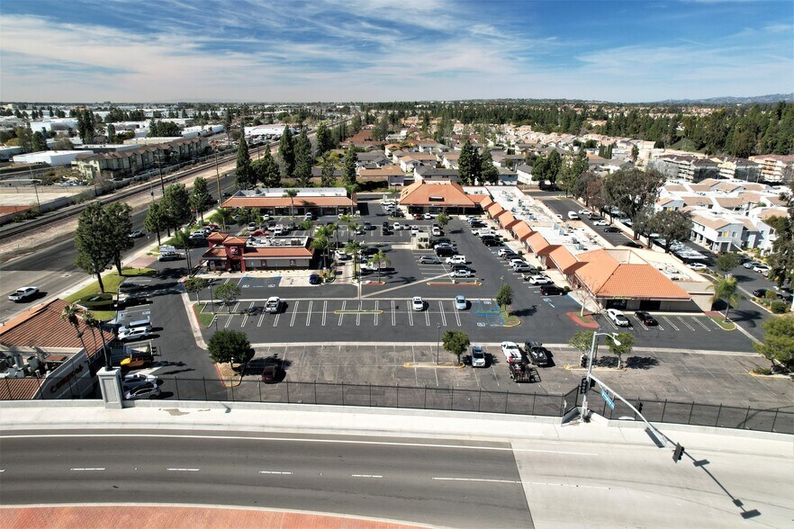 More Photos Of 2099 E Orangethorpe Ave, Placentia Restaurant For Lease