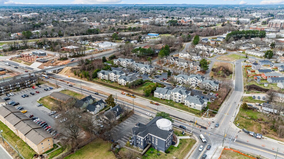 More Photos Of 201-207 S Alston Ave, Durham Religious Facility For Lease
