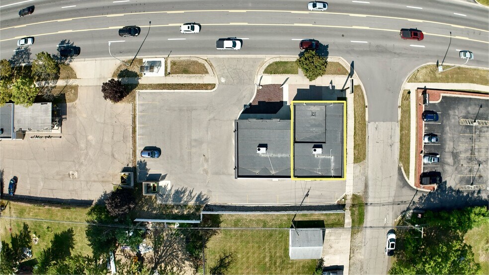 More Photos Of 35211-35223 Ford Rd, Westland Freestanding For Lease