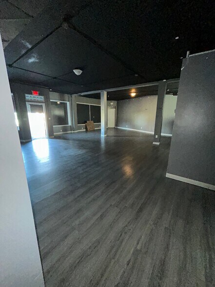 More Photos Of 1140 Mercer Ave, Akron General Retail For Sale