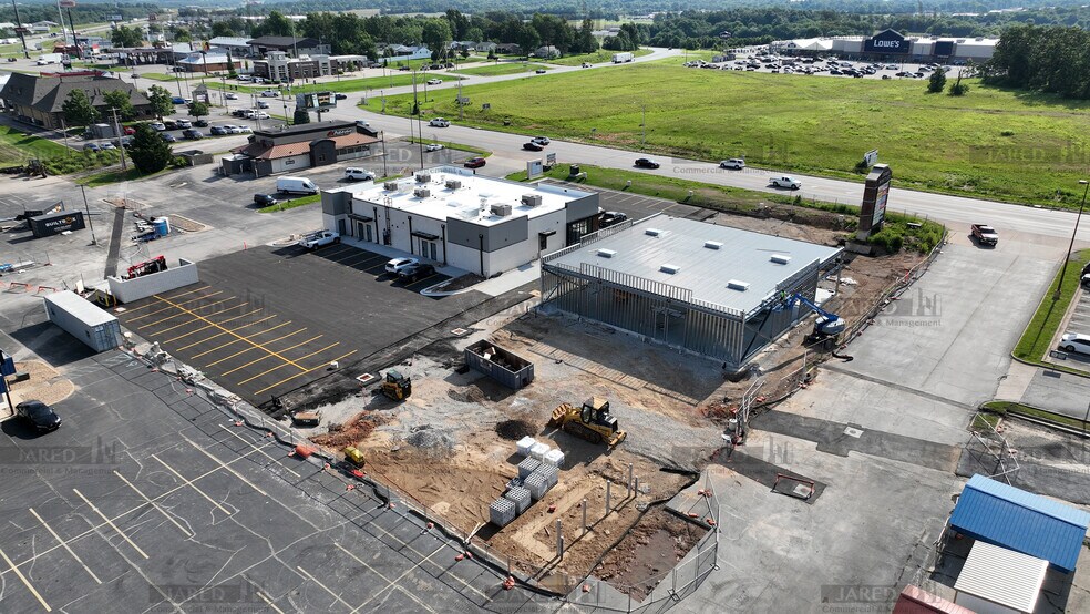 More Photos Of 1565-1585 S Jefferson Ave, Lebanon General Retail For Lease
