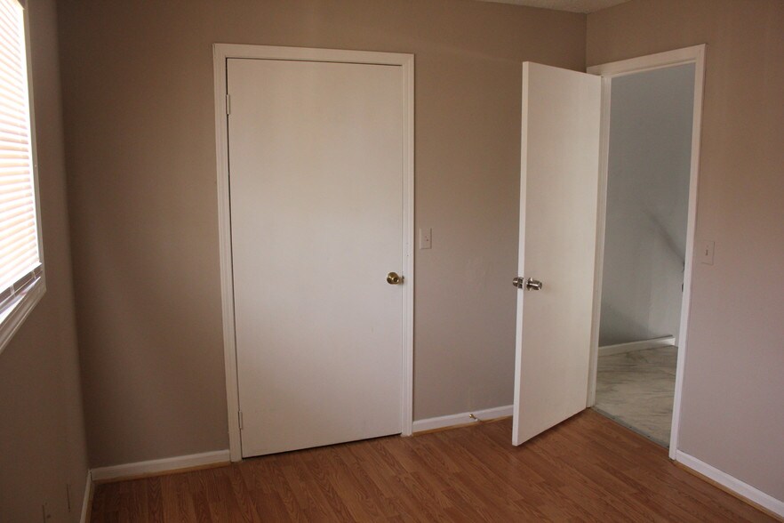 More Photos Of 460 Richardson Rd SE, Calhoun Apartments For Sale