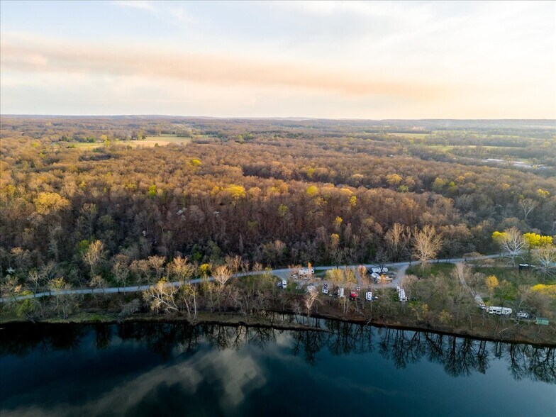 More Photos Of 9596 N 447 Rd, Spavinaw Trailer Camper Park For Sale