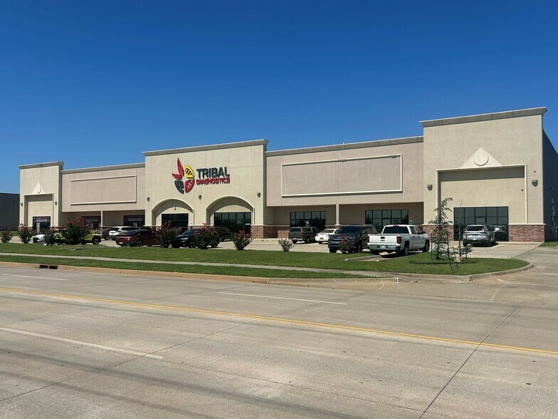 More Photos Of 9217-9301 S Eastern Ave, Oklahoma City Warehouse For Sale