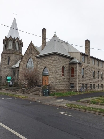 More Photos Of 352 SE 2nd St, Pendleton Loft Creative Space For Sale