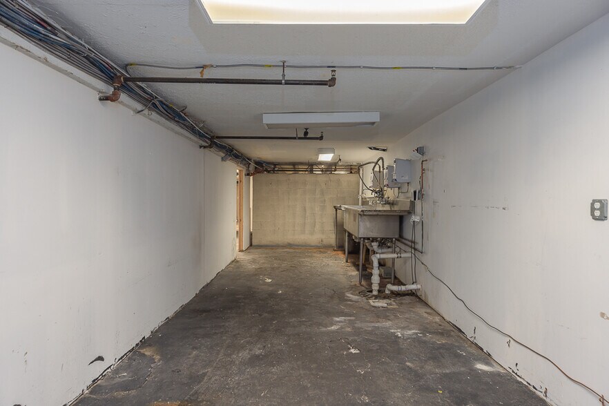 More Photos Of 102 Main St, Nyack Storefront Retail Residential For Sale