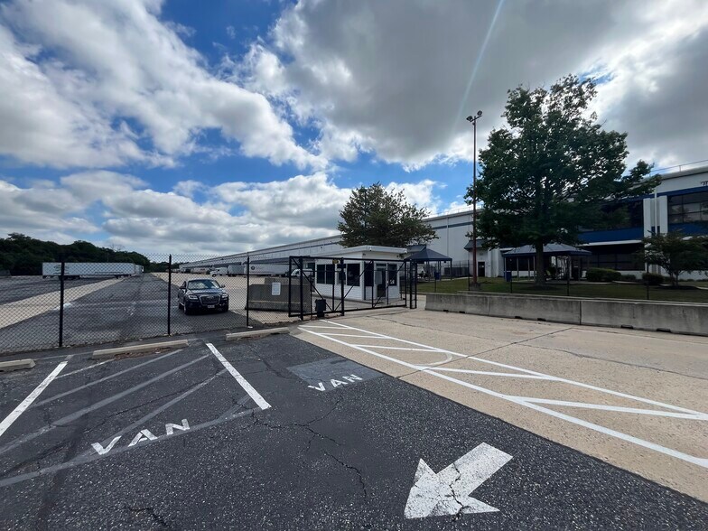 More Photos Of 4608 Appliance Dr, Belcamp Warehouse For Lease