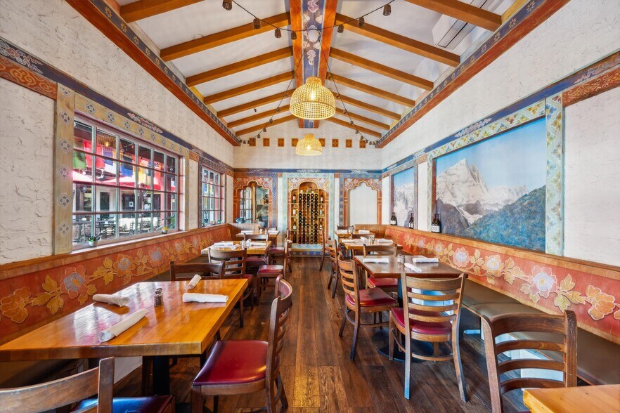 More Photos Of 460 - 464 1st St E, Sonoma General Retail For Sale