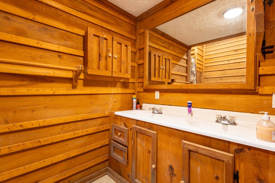 More Photos Of 217 Big Smith Br, Sassafras Marina For Sale