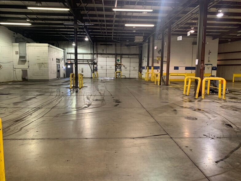 Primary Photo Of 4235 Leap Rd, Hilliard Distribution For Lease