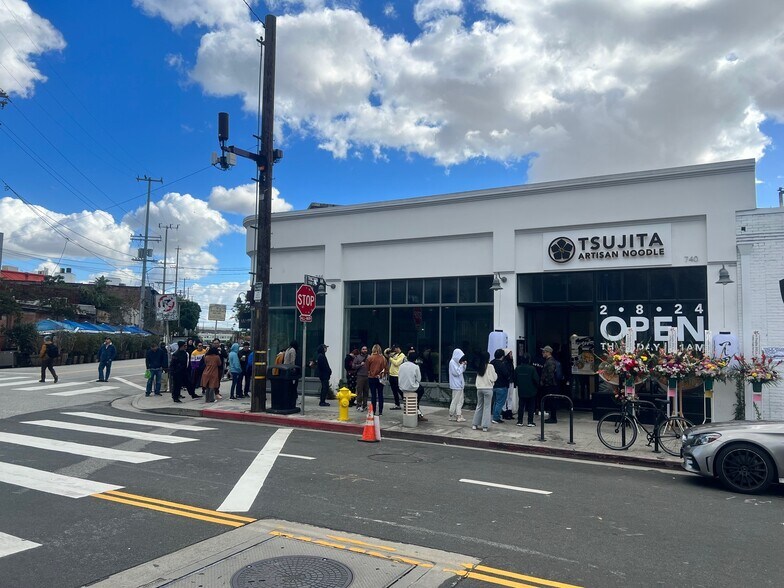 More Photos Of 734-744 E 3rd St, Los Angeles Storefront For Lease