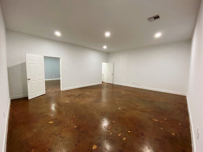 More Photos Of 619 Jackson Ave, Pasadena Storefront Retail Office For Sale