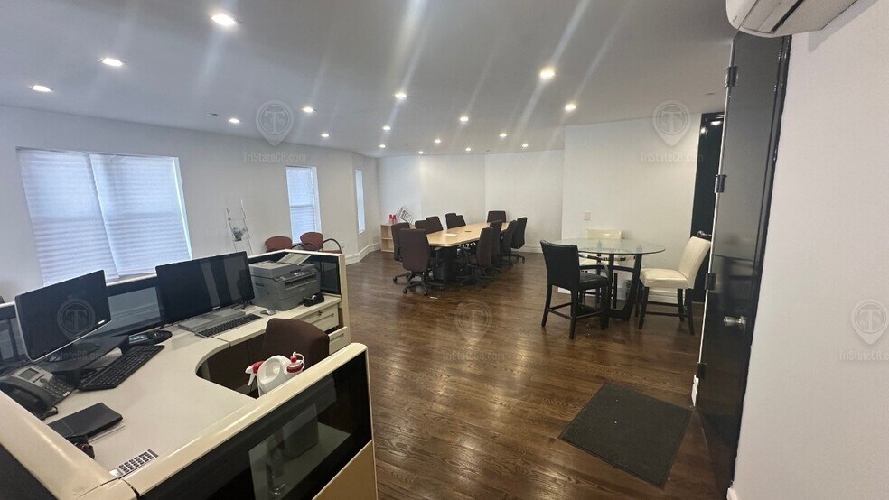 More Photos Of 94-01-94-03 101st Ave, Ozone Park Apartments For Lease