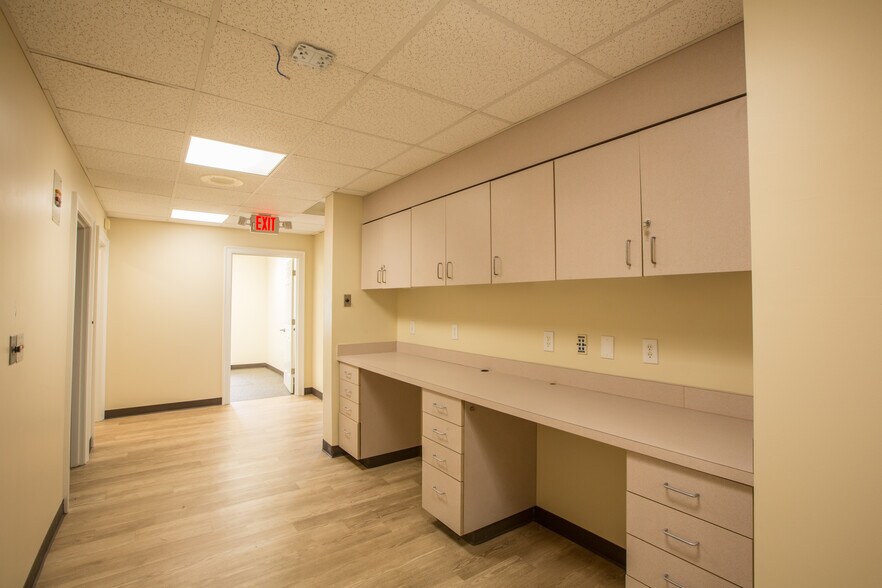 More Photos Of 120 S Mountain St, Cherryville Medical For Lease