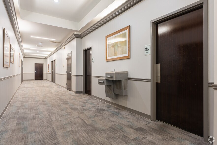 More Photos Of 1275 Highway 54 W, Fayetteville Medical For Lease