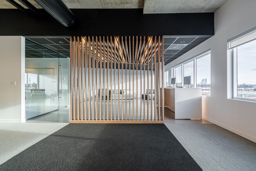 More Photos Of 990 Av de Bourgogne, Québec Medical For Lease