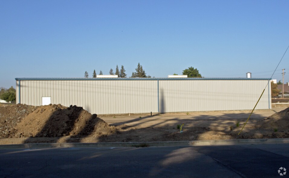 More Photos Of 925 N Union St, Stockton Warehouse For Lease