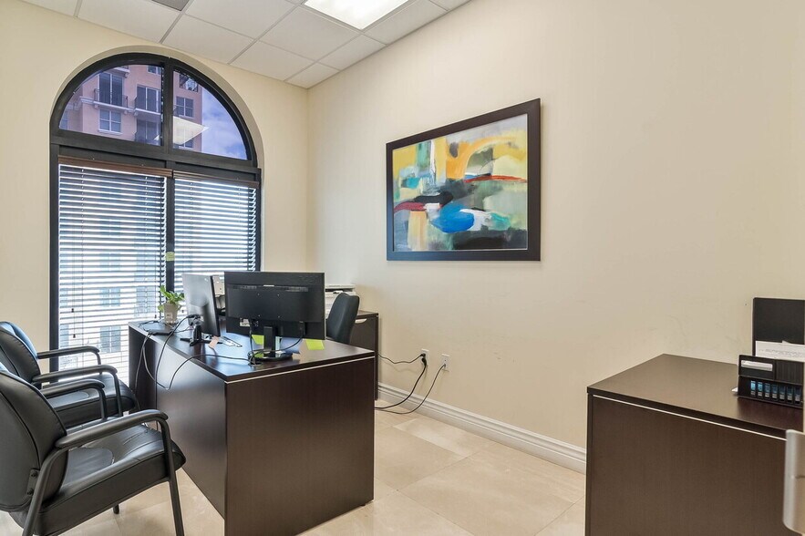 More Photos Of 1600 Ponce De Leon Blvd, Coral Gables Office For Lease