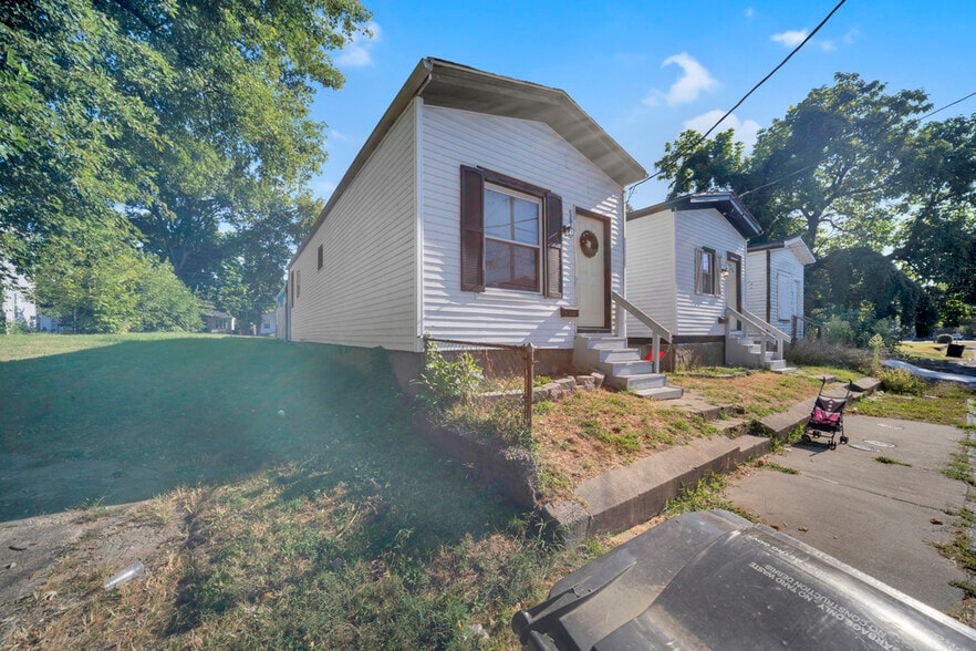 More Photos Of 3016 River Park Dr, Louisville Specialty For Sale