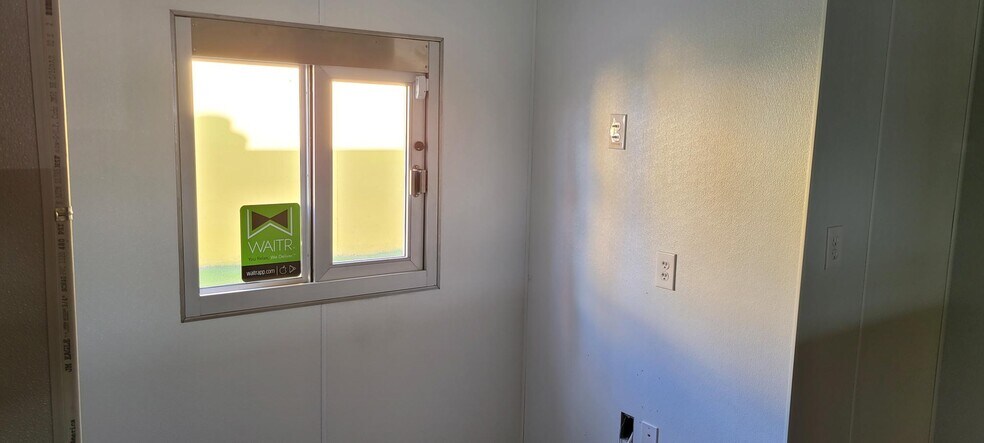 More Photos Of 2705 W Highway 30, Gonzales Freestanding For Lease