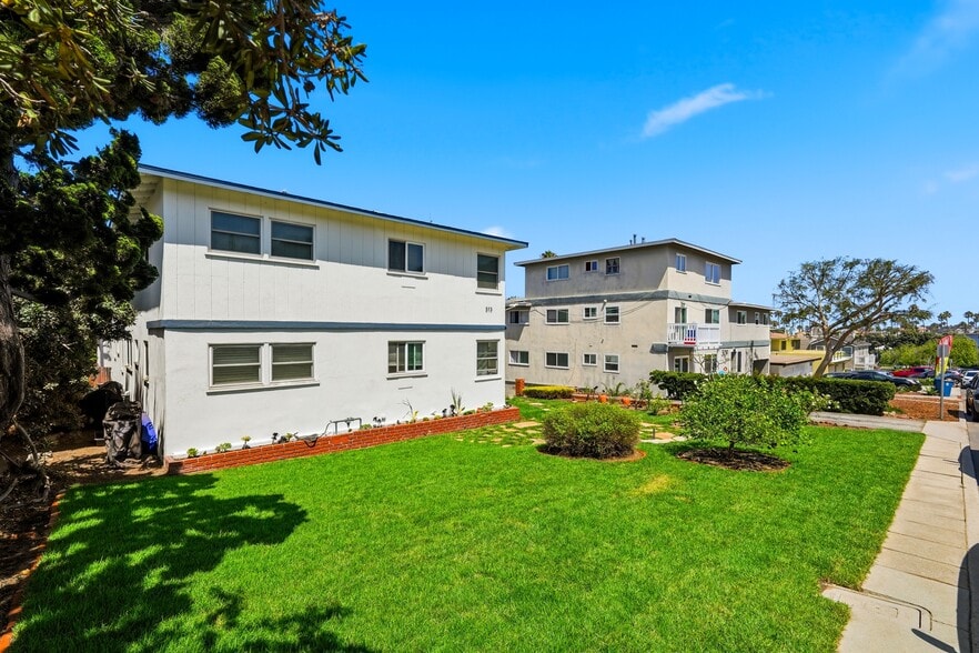 More Photos Of 313 Calle Miramar, Redondo Beach Apartments For Sale