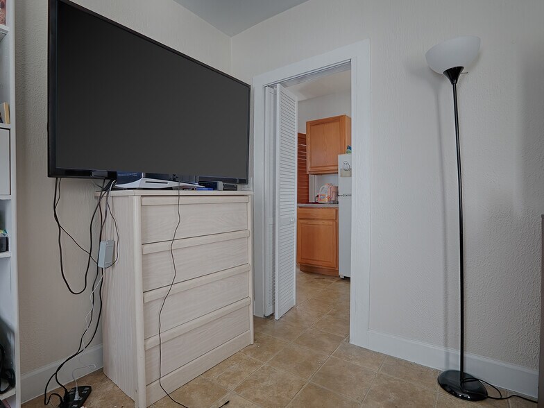 More Photos Of 422 E Citrus Ave, Eustis Multifamily For Sale