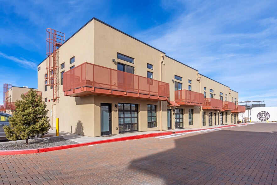 More Photos Of 1109 Paseo Corazon, Santa Fe Flex For Sale