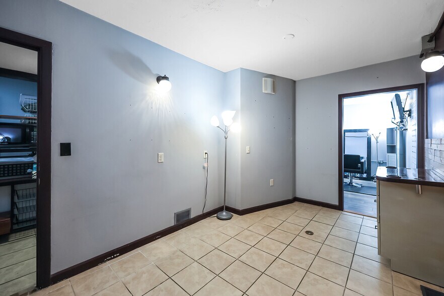 More Photos Of 338 Church St, Whitinsville Medical For Sale