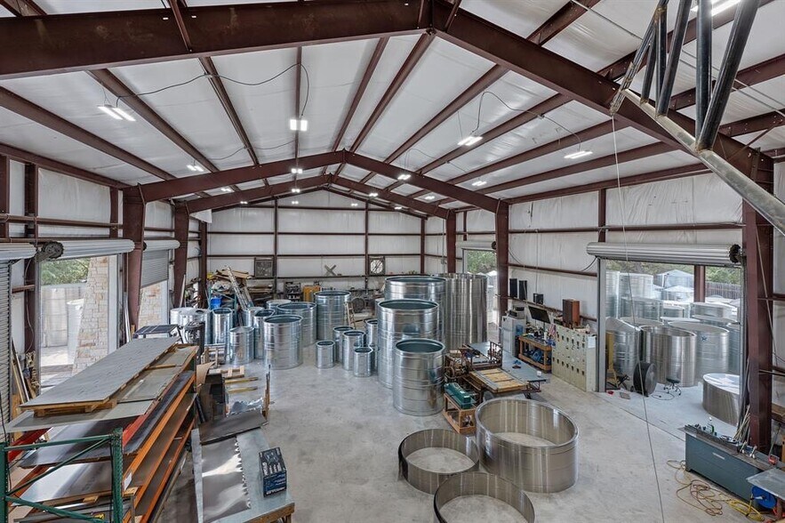 More Photos Of 16299 Fitzhugh Rd, Dripping Springs Warehouse For Sale
