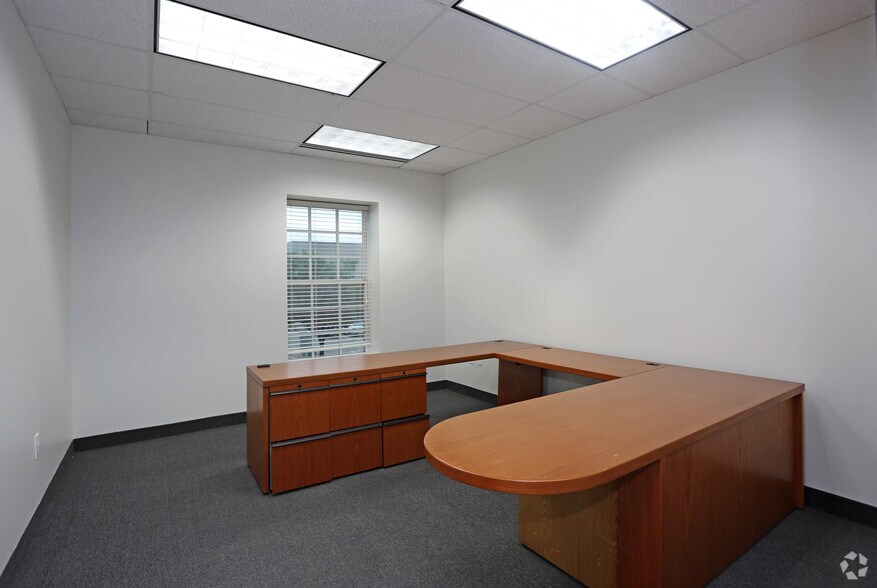 More Photos Of 6500 N Belt Line Rd, Irving Office For Lease
