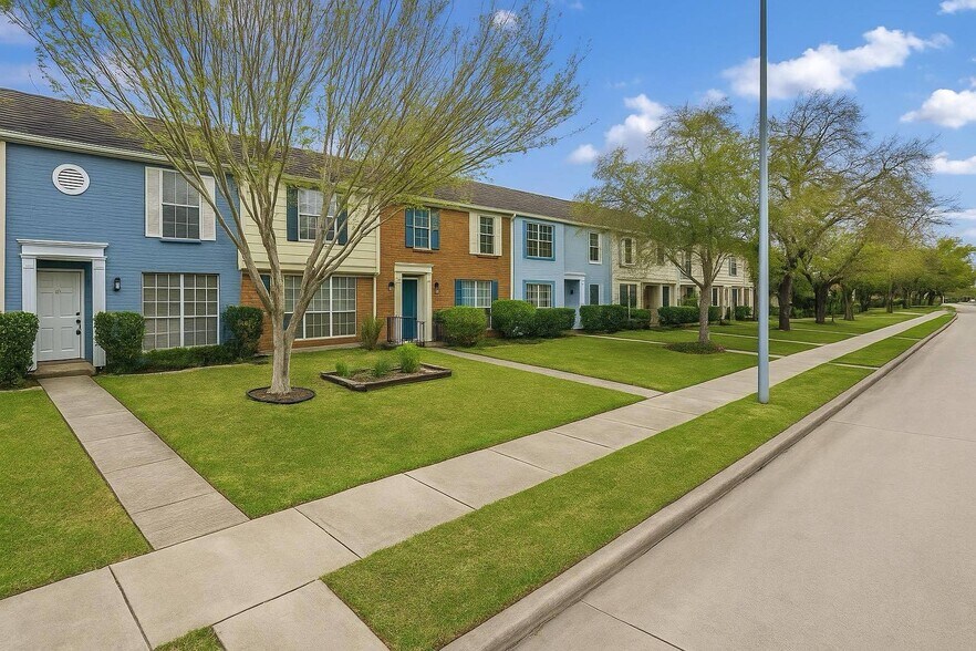 Primary Photo Of 6109 Fondren Rd, Houston Apartments For Sale