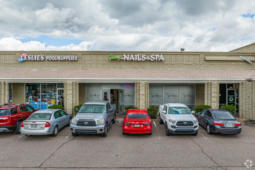 More Photos Of 21043 N Cave Creek Rd, Phoenix Storefront For Sale