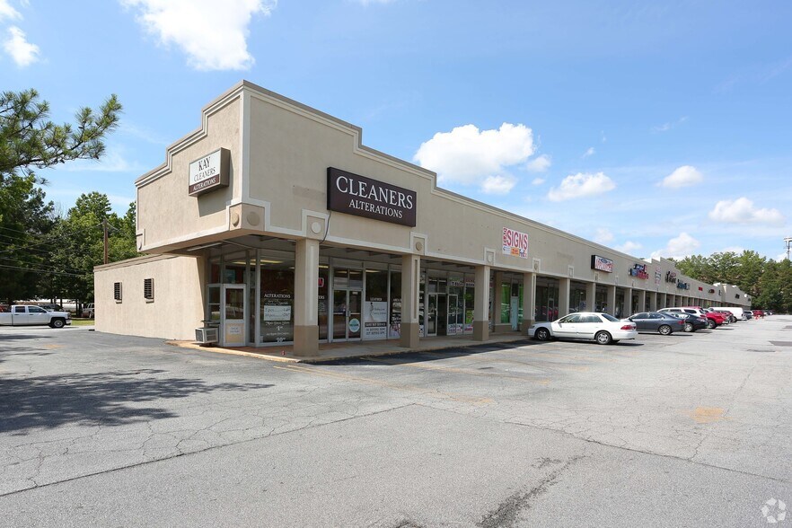 More Photos Of 5265 Lawrenceville Hwy NW, Lilburn Storefront For Lease