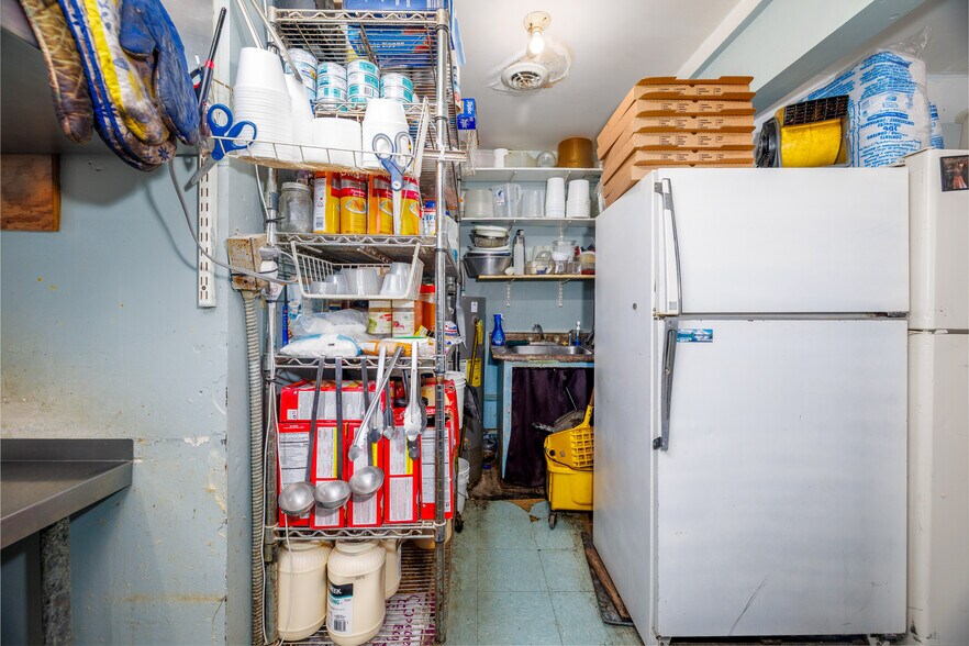 More Photos Of 215 E State St, Morocco Restaurant For Sale