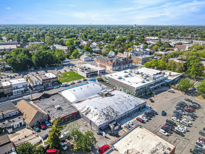 More Photos Of 2407 Grand Ave, Baldwin Bowling Alley For Sale