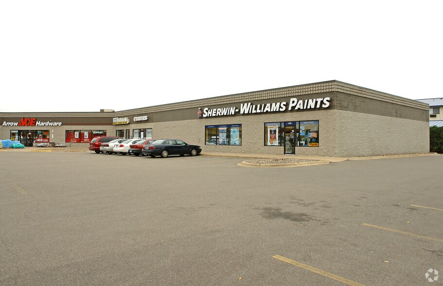 More Photos Of 471-497 Marschall Rd, Shakopee General Retail For Lease