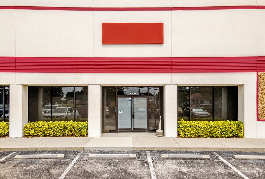 More Photos Of 12821 Starkey Rd, Largo Light Distribution For Lease