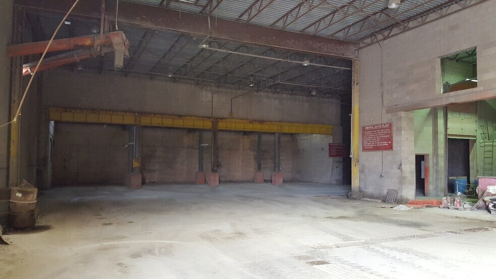 More Photos Of 121 N Harrison Rd, Pleasant Gap Industrial For Lease