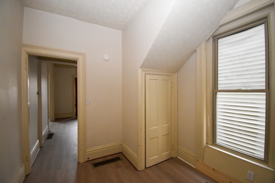 More Photos Of 321 S Main St, Harrodsburg Apartments For Sale