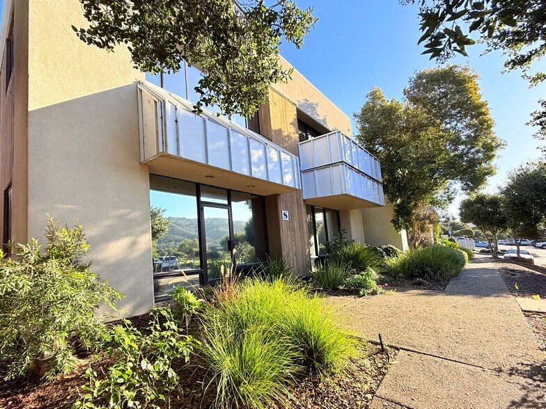 More Photos Of 5 Harris Ct, Monterey Warehouse For Lease