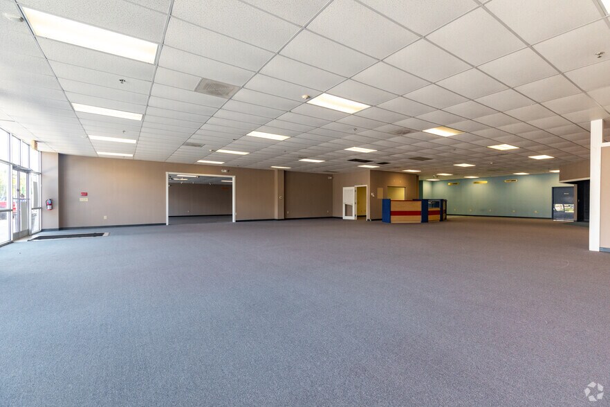 More Photos Of 2101 Pyramid Village Blvd, Greensboro Freestanding For Lease