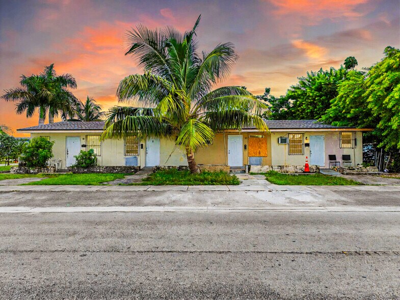 Primary Photo Of 1478 NW 2nd Ave, Florida City Multifamily For Sale