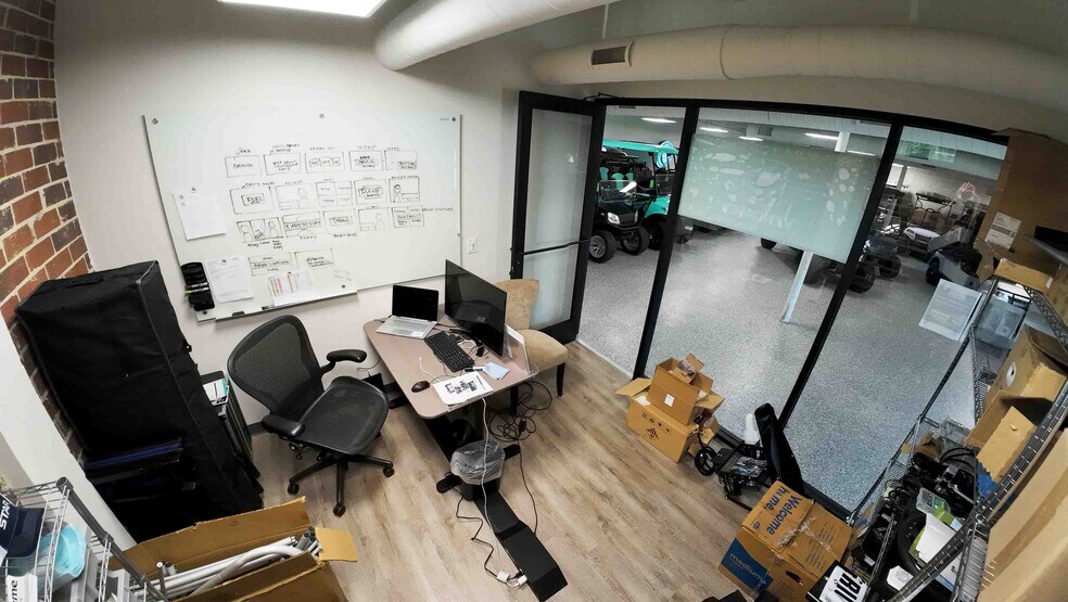 More Photos Of 7490 N 36th St, Pinellas Park Loft Creative Space For Lease