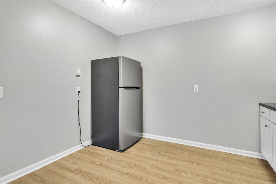 More Photos Of 814-816 W Walnut St, Kalamazoo Apartments For Sale