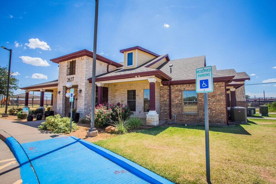 More Photos Of 2627 Oak Dr, Lubbock Apartments For Sale
