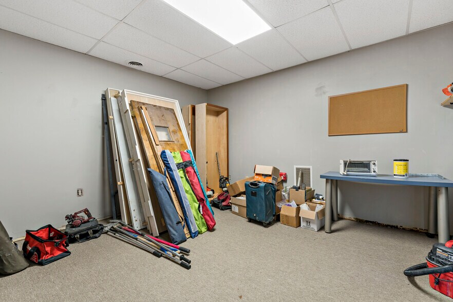 More Photos Of 7125 Saltsburg Rd, Pittsburgh Medical For Sale